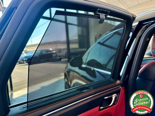 PORSCHE Macan usata, con Touch screen