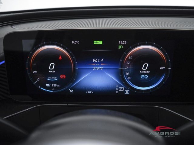 MERCEDES-BENZ EQC usata 12