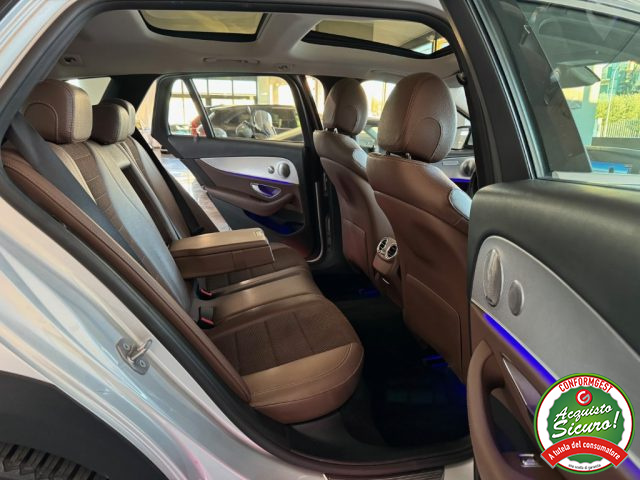 MERCEDES-BENZ E 220 usata, con Climatizzatore