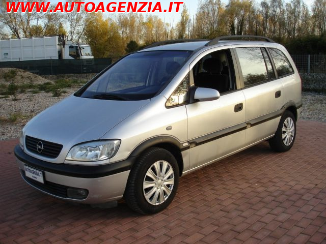OPEL Zafira usata 0