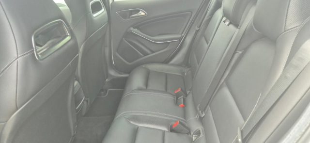MERCEDES-BENZ GLA 220 usata, con Chiusura centralizzata