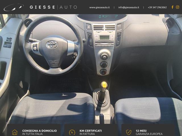 TOYOTA Yaris usata 17