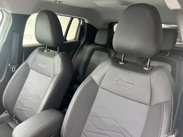 JEEP Avenger usata, con USB