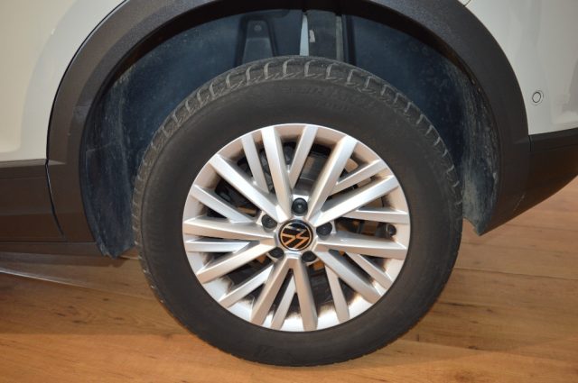 VOLKSWAGEN T-Roc usata, con Autoradio