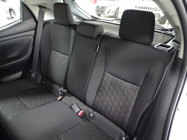 TOYOTA Yaris usata, con Sedile posteriore sdoppiato