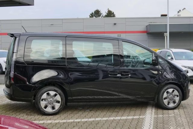 HYUNDAI Staria usata, con Antifurto