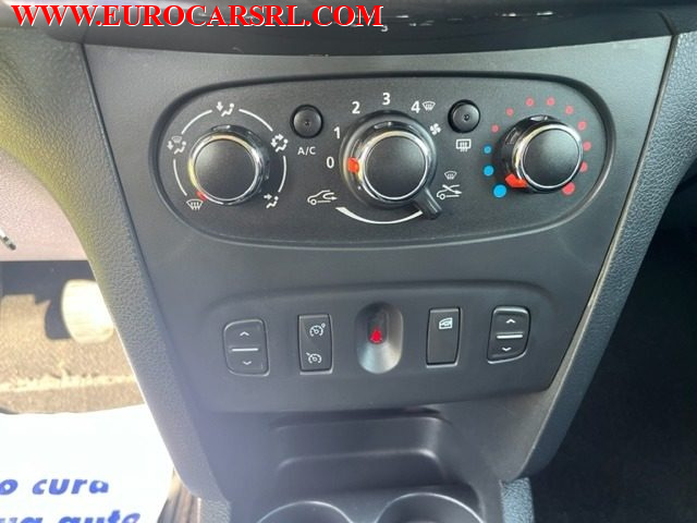 DACIA Sandero usata, con Specchietti laterali elettrici