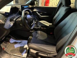 PEUGEOT 2008 usata, con Autoradio