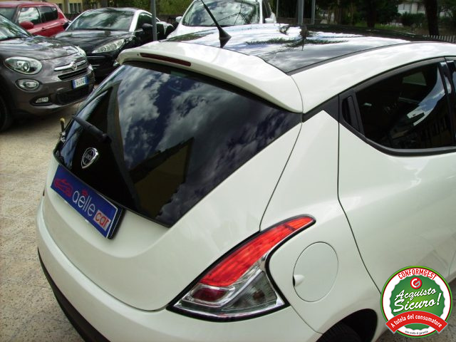 LANCIA Ypsilon usata 31