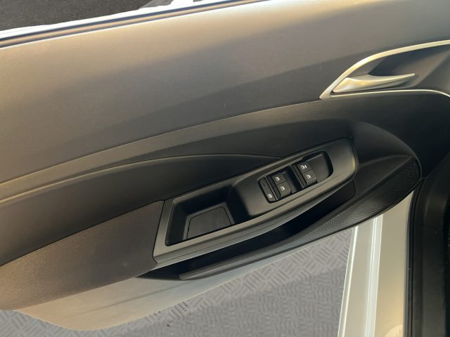 MG MG3 usata, con Specchietti laterali elettrici