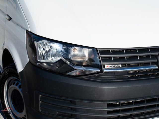 VOLKSWAGEN Transporter usata 22