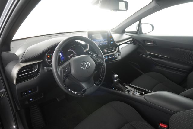 TOYOTA C-HR usata 1