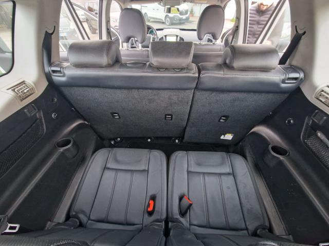 MAHINDRA XUV500 usata, con Bluetooth