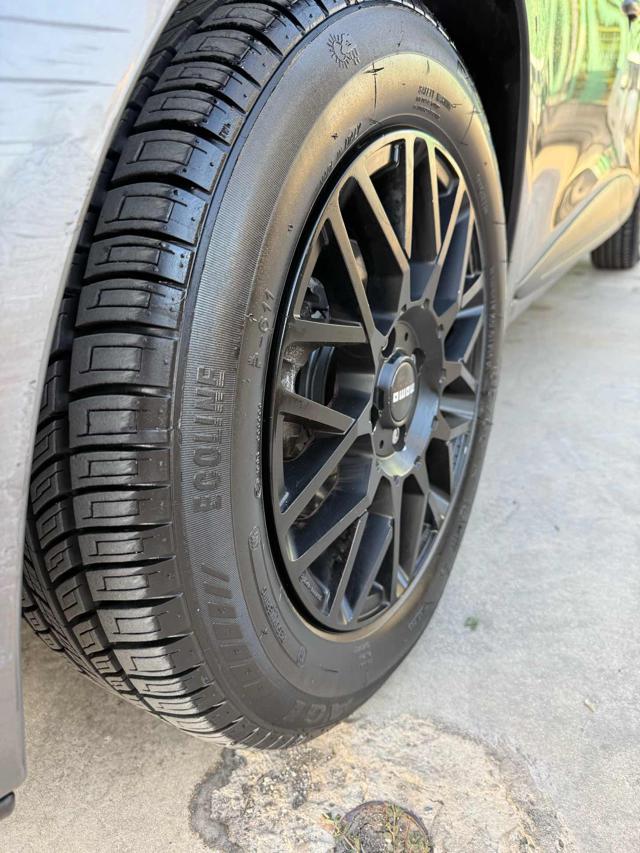 RENAULT Clio usata, con Climatizzatore