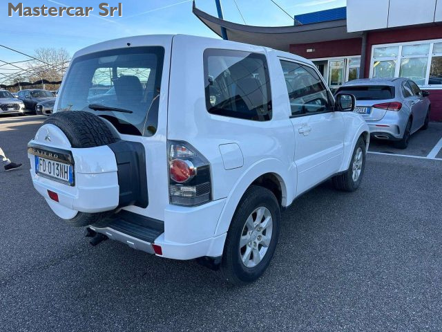 MITSUBISHI Pajero usata, con Controllo automatico clima