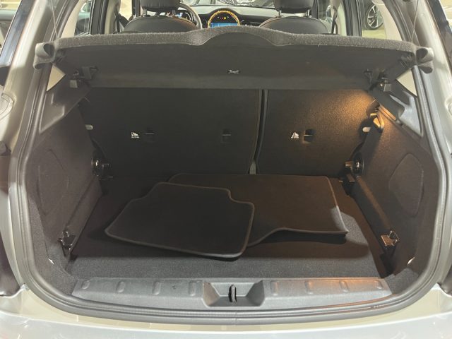MINI Cooper usata, con Touch screen