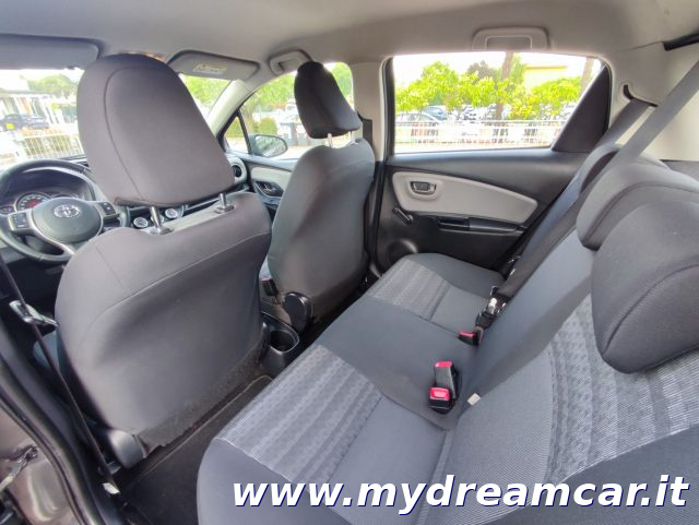 TOYOTA Yaris usata 14