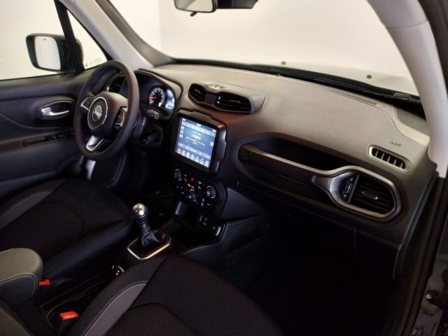 JEEP Renegade usata, con USB