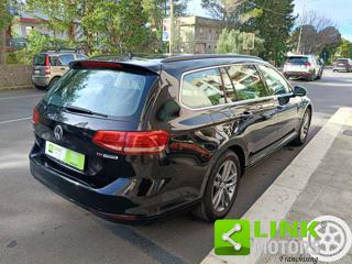 VOLKSWAGEN Passat Variant usata, con Leve al volante