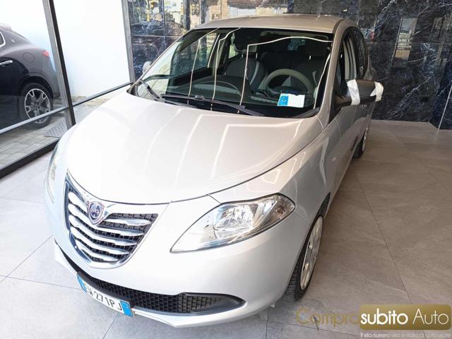 LANCIA Ypsilon usata, con Airbag