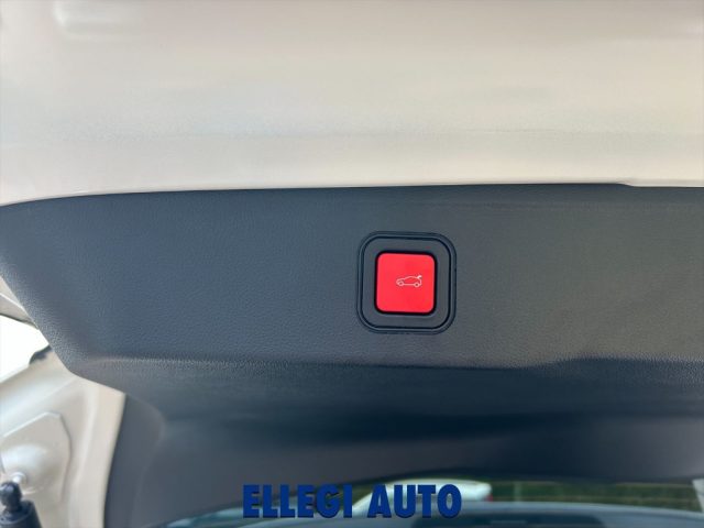 JEEP Avenger usata, con Fari LED