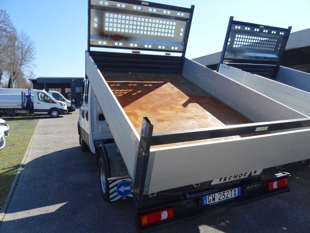 IVECO Daily usata, con Autoradio