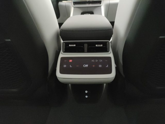 POLESTAR Polestar 4 usata, con Volante multifunzione