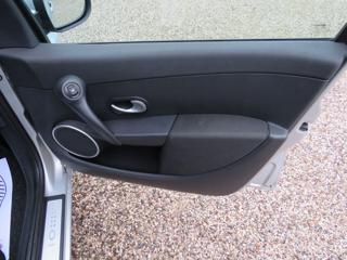 RENAULT Clio usata, con Specchietti laterali elettrici