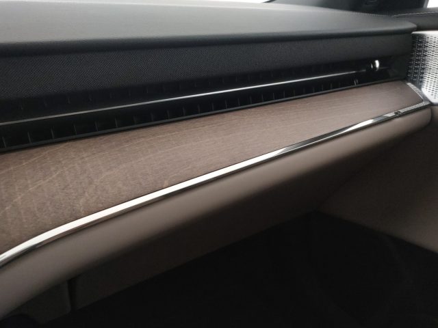 VOLVO ES90 usata, con USB