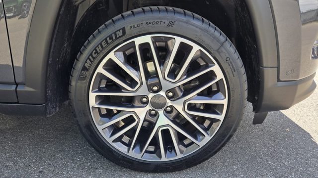 JEEP Compass usata, con Autoradio