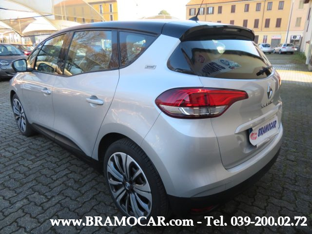 RENAULT Scenic usata, con Chiusura centralizzata