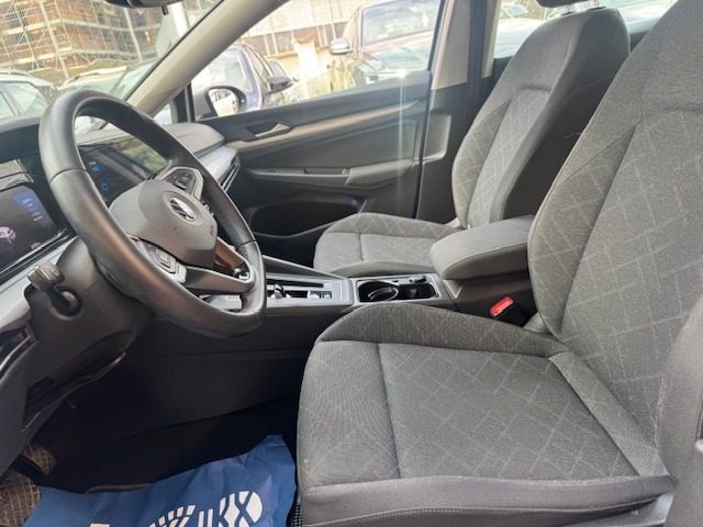 VOLKSWAGEN Golf usata, con Boardcomputer
