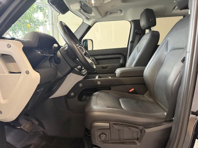 LAND ROVER Defender usata, con Riconoscimento dei segnali stradali