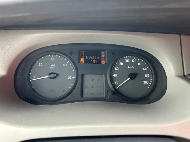 OPEL Vivaro usata, con Servosterzo