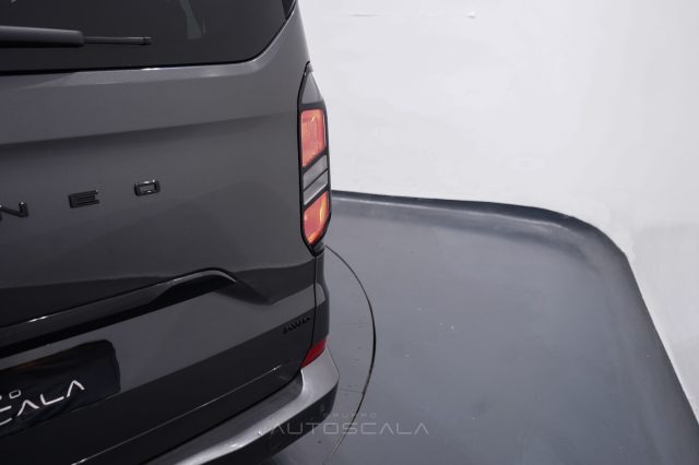 FORD Tourneo Custom usata 26