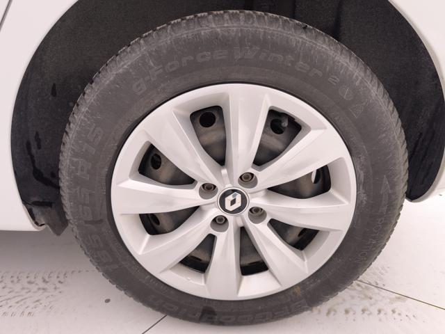 RENAULT Clio usata, con Autoradio digitale