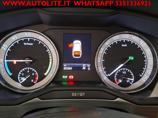 SKODA Superb usata, con Autoradio