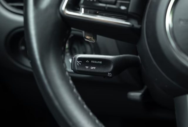 PORSCHE Macan usata, con Sedile posteriore sdoppiato