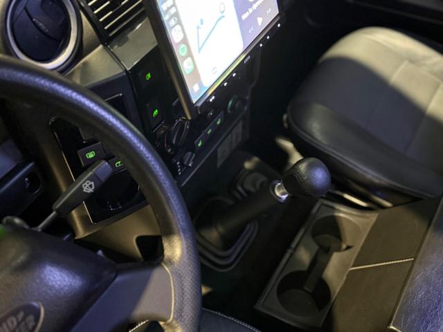 LAND ROVER Defender usata, con ESP