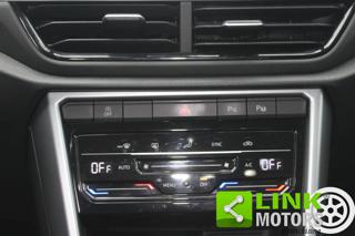 VOLKSWAGEN T-Roc usata, con USB