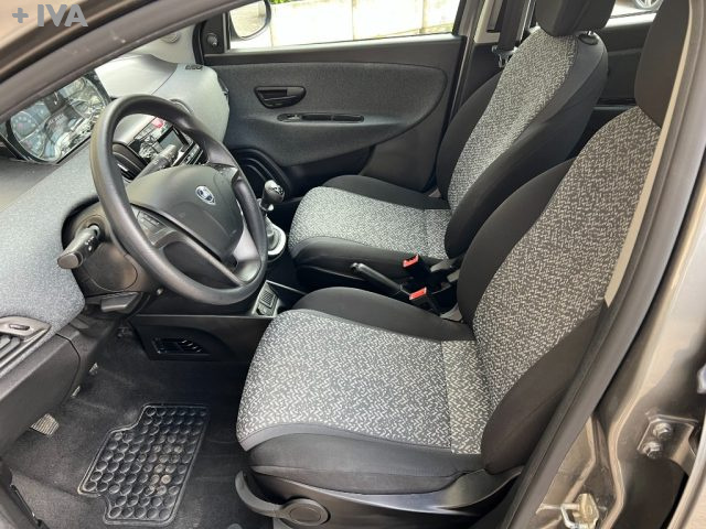 LANCIA Ypsilon usata 12