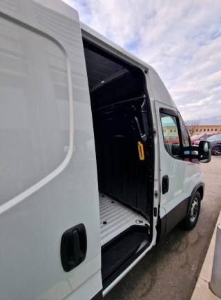 IVECO Daily usata, con Boardcomputer