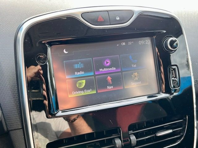 RENAULT Clio usata, con ESP