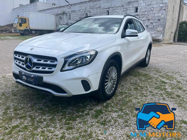 MERCEDES-BENZ GLA 180 usata, con Airbag Passeggero