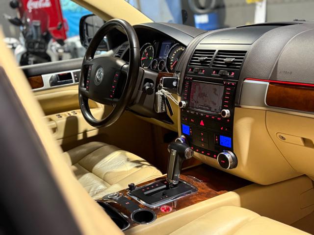 VOLKSWAGEN Touareg usata, con Fari Xenon