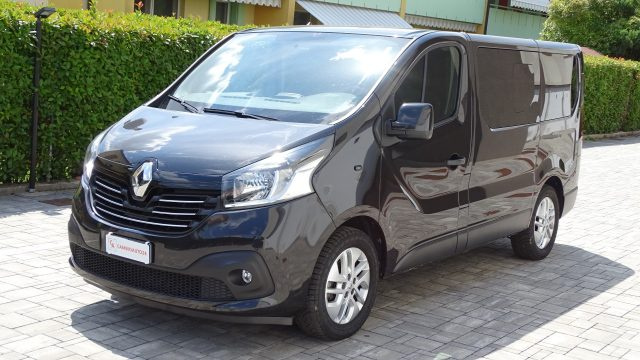 RENAULT Trafic usata, con Alzacristalli elettrici
