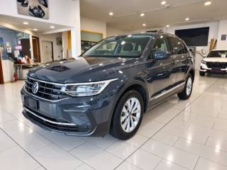 VOLKSWAGEN Tiguan usata, con Lettore CD