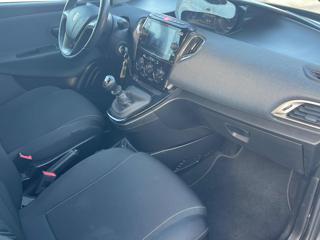 LANCIA Ypsilon usata, con Airbag