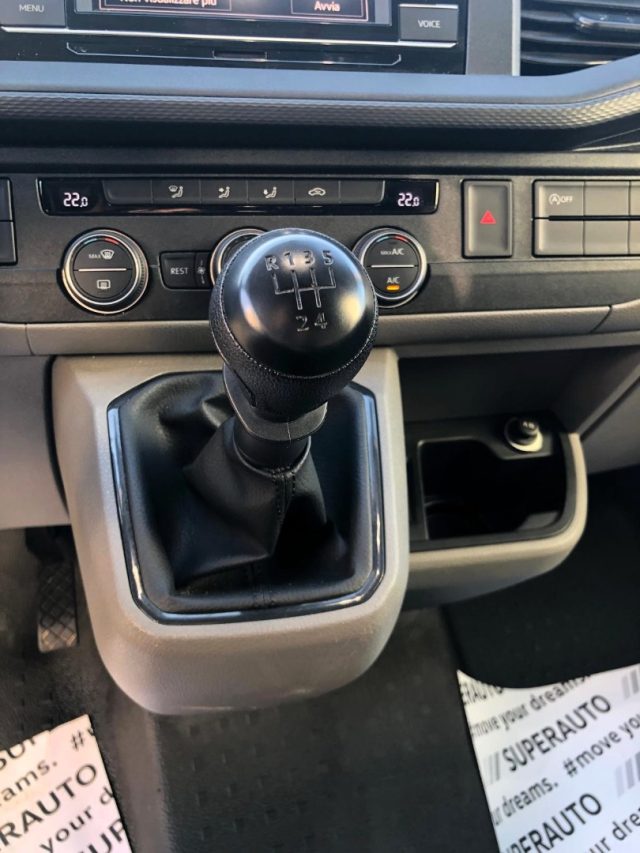 VOLKSWAGEN Caravelle usata, con Sistema di chiamata d