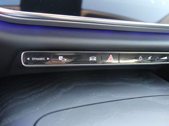 MERCEDES-BENZ E 220 usata, con Controllo elettronico della corsia
